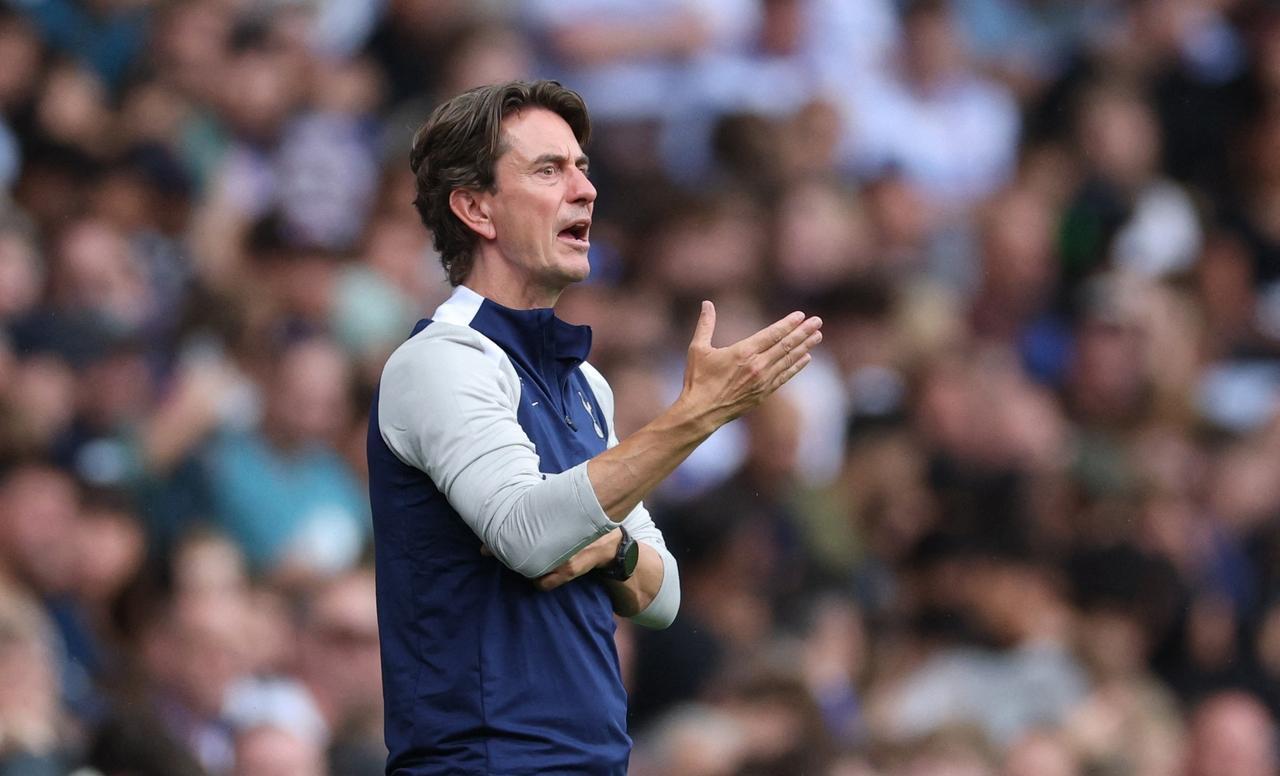 体育直播-葡超赛程吃紧，阿森纳清晨官宣签约，球迷炸锅，临场指挥获称赞(樊振东打得过王楚钦吗)